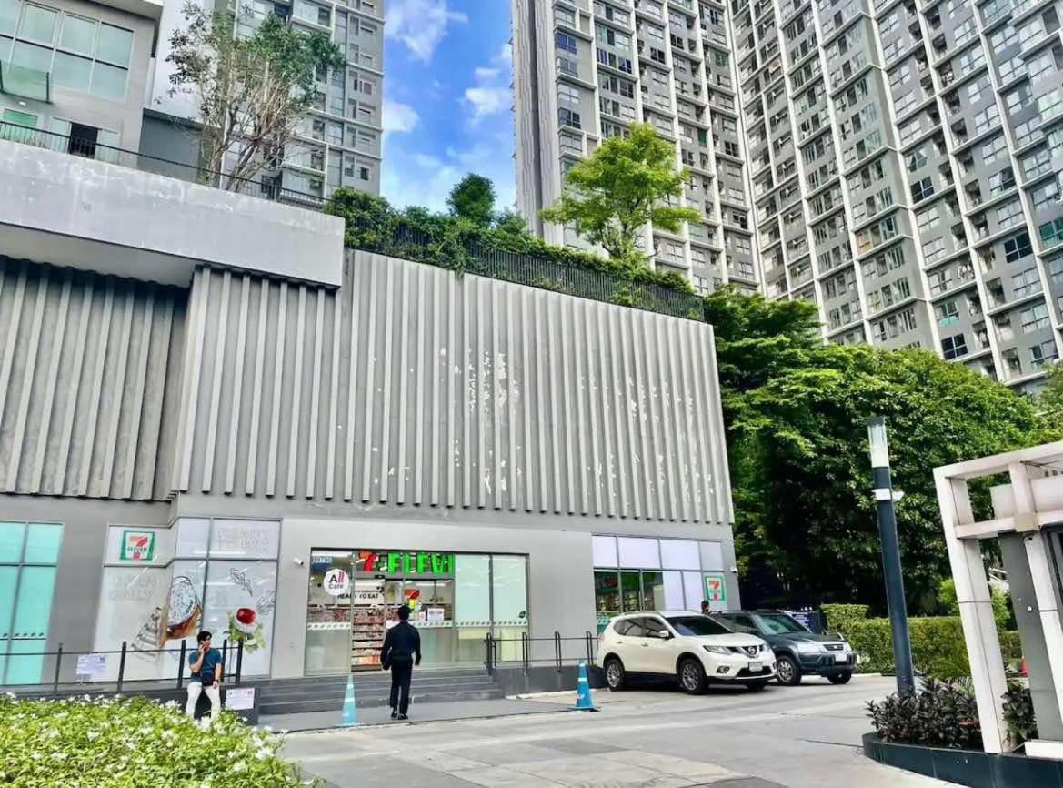 Ideo Mobi Condo Bangkok Exteriör bild