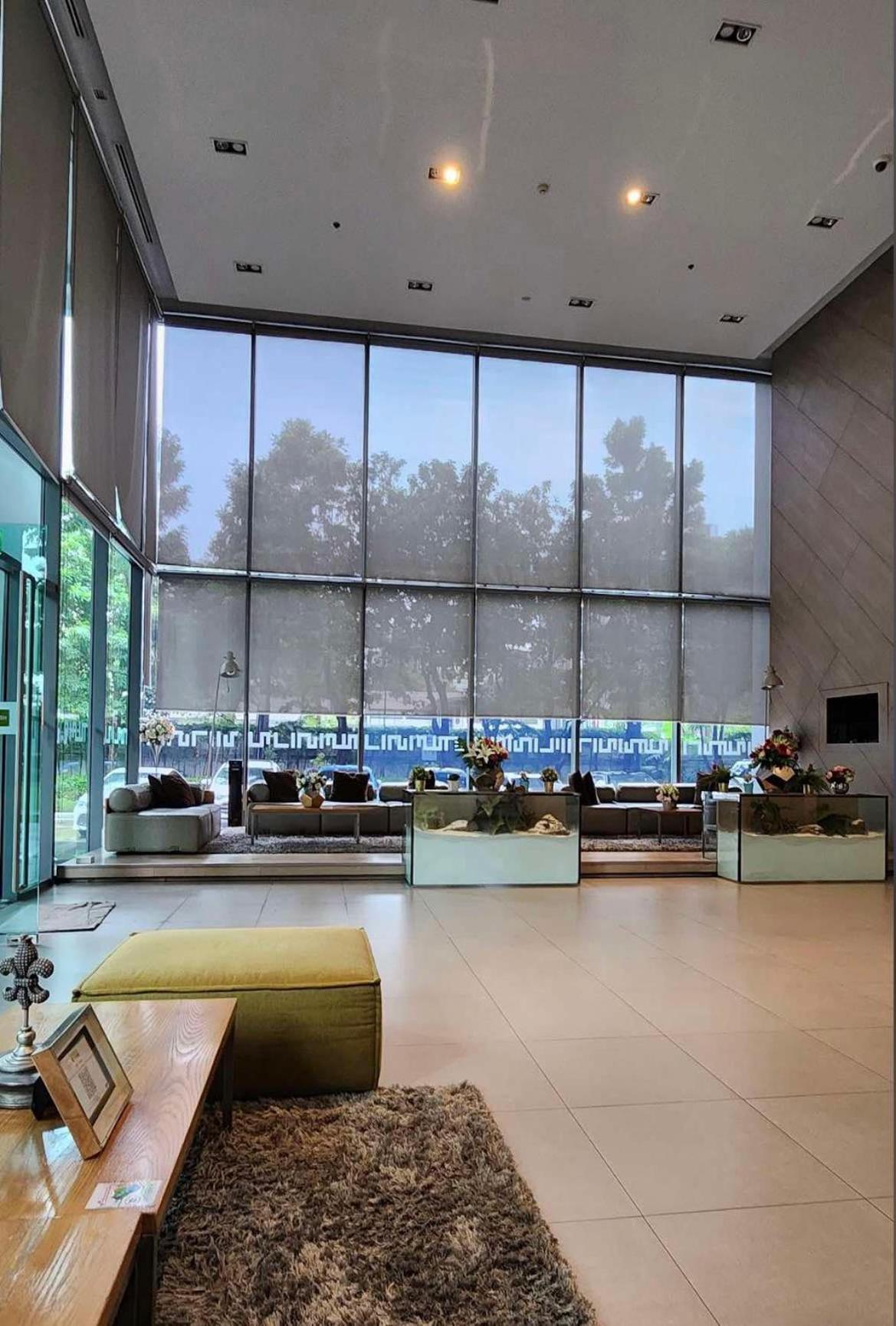 Ideo Mobi Condo Bangkok Exteriör bild